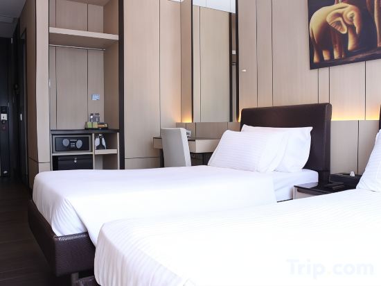 Noah's Ark Hotel & Resort Room Type - Deluxe Twin Bed Room