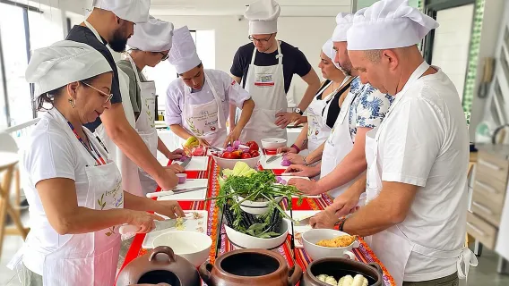 Kelas Memasak Peru, Tur Pasar Lokal & Mencicipi Buah Eksotis
