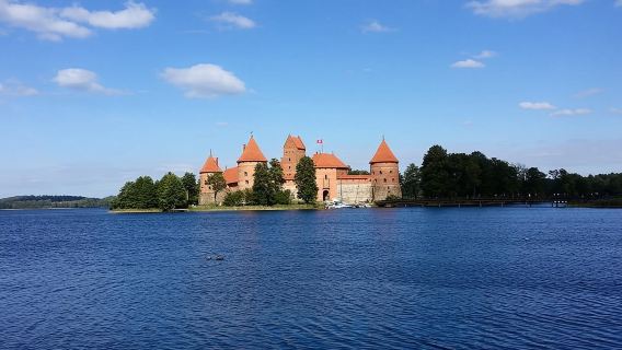 Vilnius Custom Day Trip to Trakai and Kernave