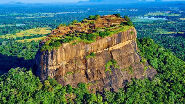 Sigiriya Day Trip with Elephant Safari & Local Lunch in Village