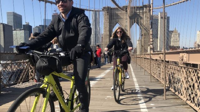 Brooklyn Bridge Waterfront Guided Bike Tour