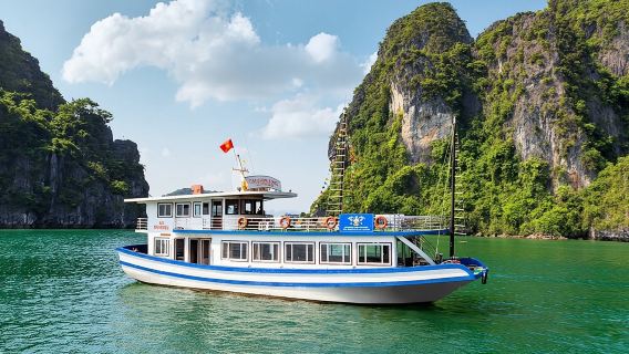 Однодневный тур по заливу Халонг с островом Титоп, пещерой, каяком и обедом