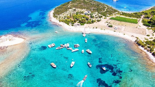 Gruppenreise zur Blauen Grotte mit Schwimmen und Schnorcheln ab Hvar
