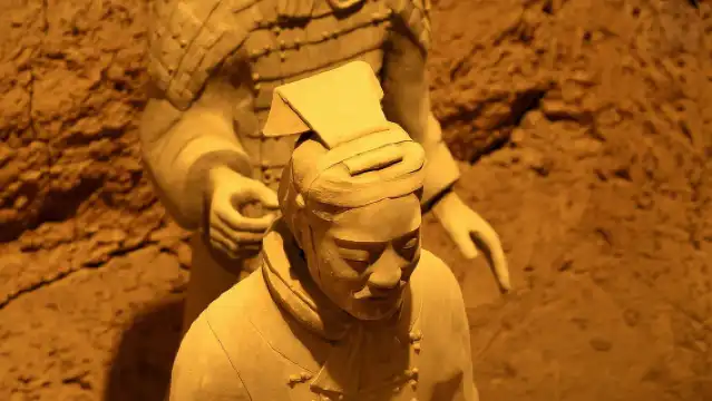 One Day Xian Private Tour: Warriors, City Wall, Everbright City 