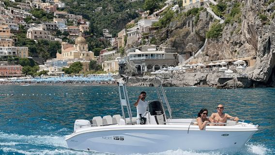 COSTIERA AMALFITANA: Facile tour in barca da Salerno