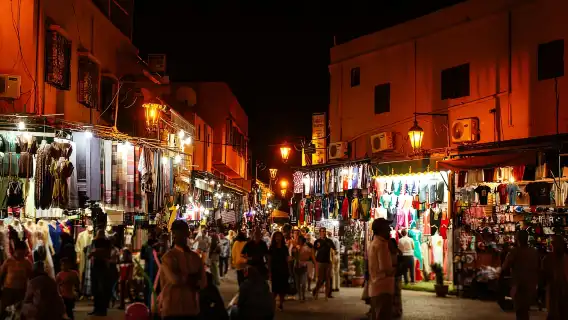 ทัวร์ส่วนตัวยามค่ำคืน 2.5 ชั่วโมงที่มาร์ราเกชเมจิก