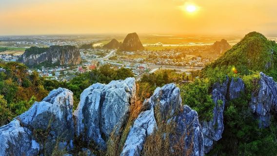 [Da Nang Departure English Join-in Tour] 1-day tour to Linh Ung Pagoda, The Marble Mountains, and Hoi An Old Town