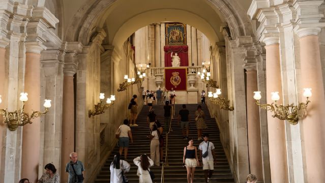 Madrid: Entrada al Palacio Real y viaje organizado en grupo pequeño