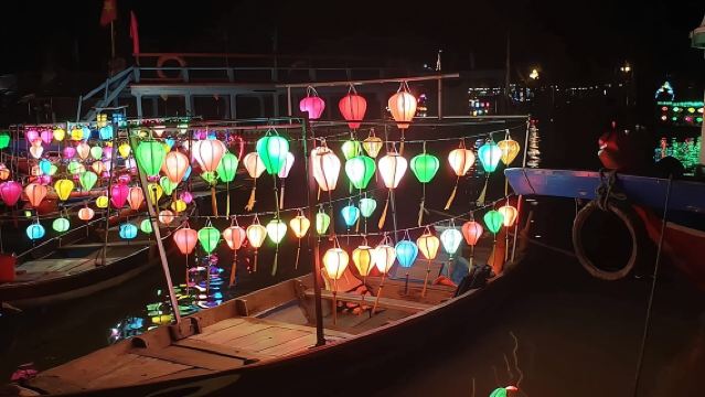 Private luxury Ba Na Hills & Hoi An Walking Tour, Night Market