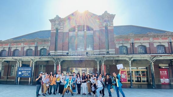 Visita guiada histórica en Taichung con experiencia de elaboración de pasteles de sol
