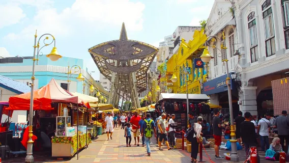 Location voiture avec chauffeur à Kuala Lumpur : choisissez votre horaire, votre itinéraire, votre chauffeur et votre guide premium