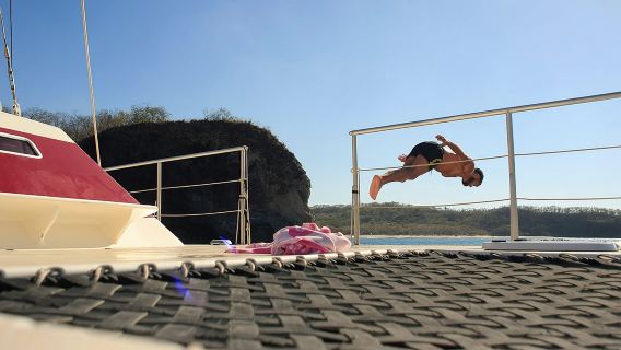 Private Catamaran Tour on Marlin del Rey