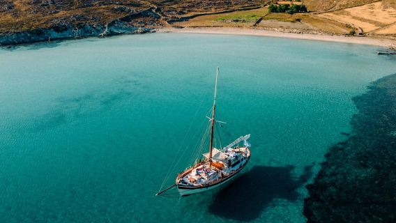 Corfu: Pelayaran Separa Persendirian ke Paxos dan Kepulauan Antipaxos