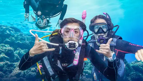 杜拜：PADI 基礎水肺潛水課程