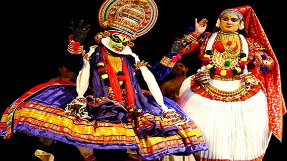 Kochi: Kathakali-Abendtanzshow mit Abendessen und Transfer