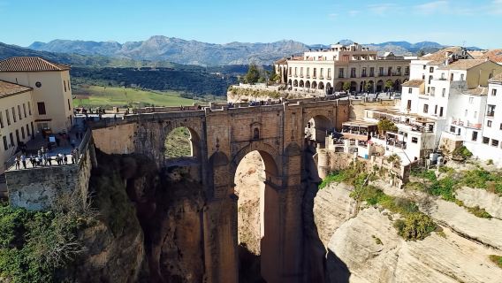 Round-trip from Seville: 1-day tour to Ronda + Setenil (optional flamenco show)