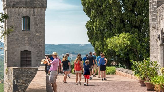 From Rome: Bagnoregio & Orvieto Day Trip with Wines & Lunch