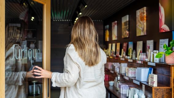 Adelaide Hills: Jurlique Farm Tour