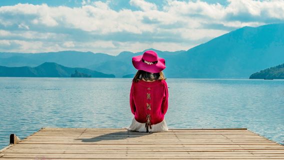 麗江瀘沽湖包車一日遊【一單一團-私享定制-360度環湖】
