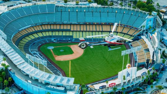 40 min Hollywood helicopter tour (Hollywood Sign + Bel-Air + Rodeo Drive + UCLA + Getty Museum + Hollywood Sign + Griffith Park and more)