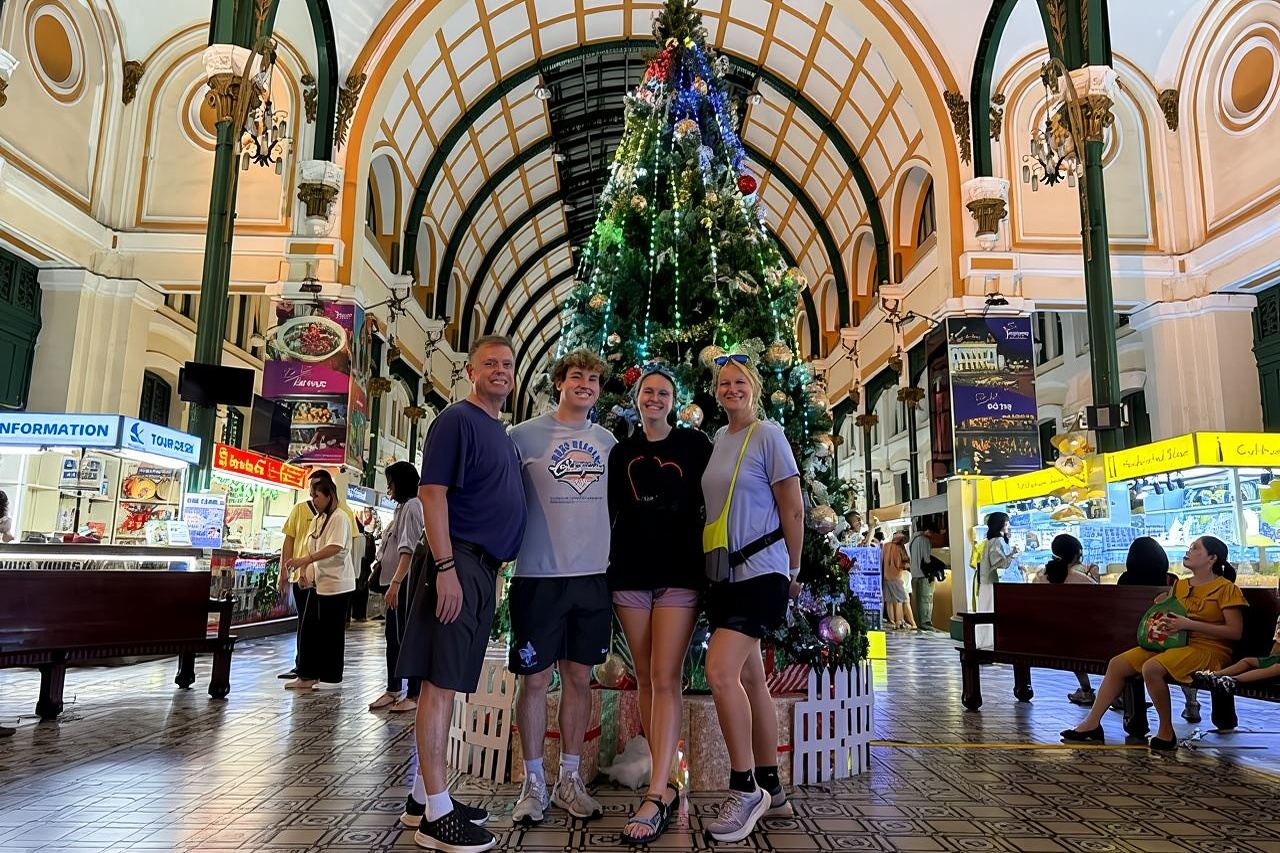 Punti salienti esclusivi di Ho Chi Minh City: tour privato di mezza giornata