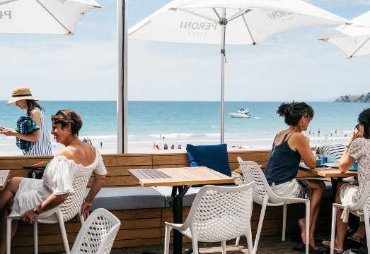 Waiheke Island Wine Tour with Tastings & Gourmet Beachfront Lunch