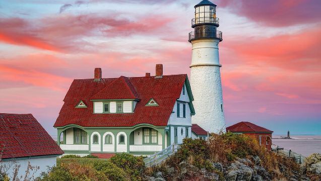 Boston to ICONIC Portland Lighthouse Kennebunk Small Group Max 12 Tour