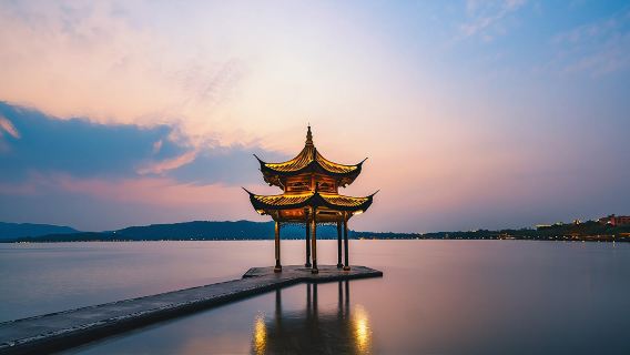 杭州西湖+雷峰塔+靈隱寺一日遊包車·私人導覽獨立成團·導遊導覽