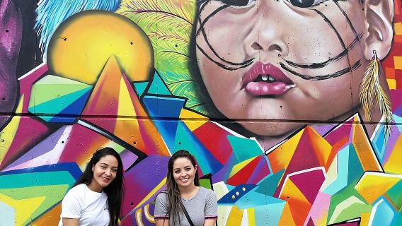 Private tour to Commune 13.