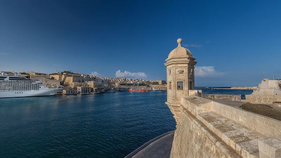 Private guided Malta shore excursion with a professional guide and transport