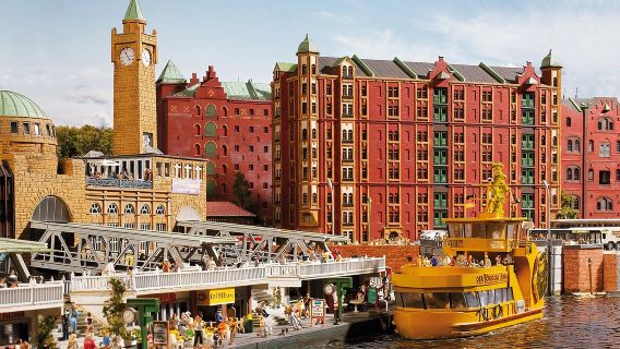 Germany + Miniatur Wunderland + Altona Museum + Reeperbahn