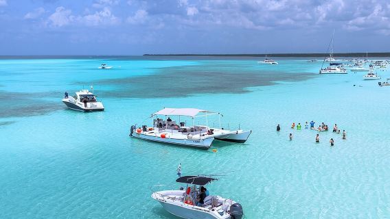 Avventura di snorkeling in catamarano a El Cielo e alla spiaggia di Money Bar