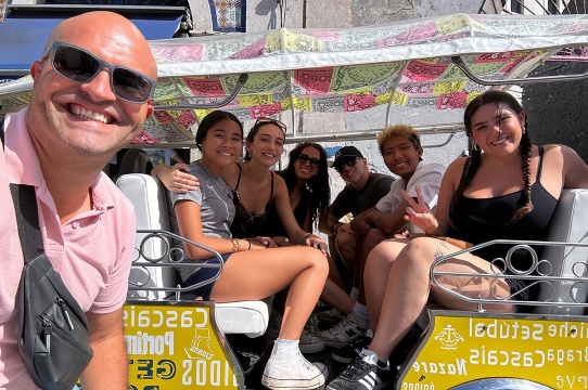 里斯本阿爾法瑪私人導覽電動三輪車之旅 – 1.5小時