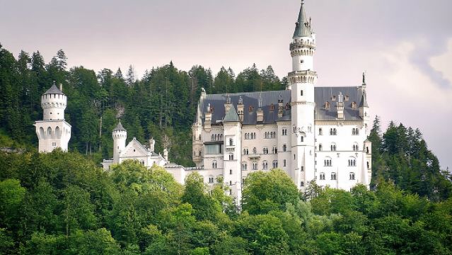 Excursion d'une journée au château de Neuschwanstein et au château de Linderhof au départ de Munich