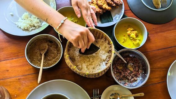 Ubud: Clase de cocina balinesa en una granja orgánica