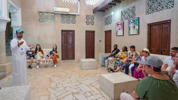 Dubai: Città Vecchia, Souk, Cibo di Strada, Tour Guidato e Giro in Abra