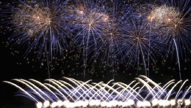 日本東京箱根熱海海上花火大會一日遊【商務車獨立成團】