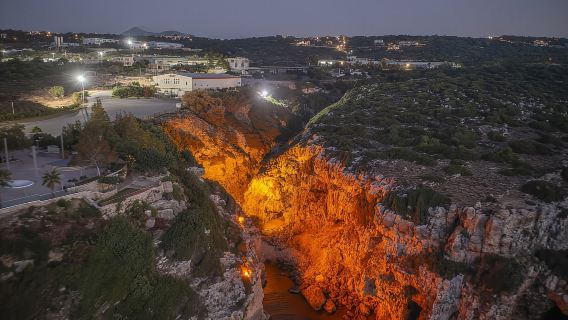 Crete: Unique Wine & Food Experience Inside a Cretan Gorge