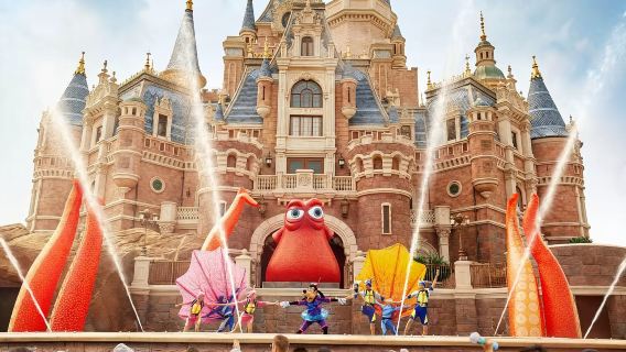 33VIP票8/14項快通 + 快速入園免繞湖 + 演出 + 花車 + 煙花