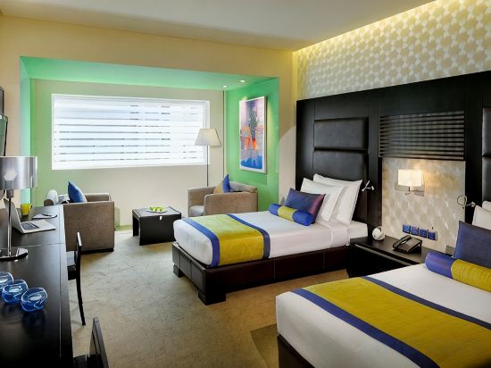 Hues Boutique Hotel, Gold Souk Room Type - Classic Room