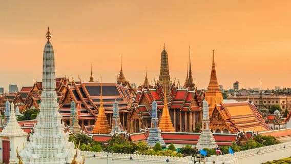 Bangkok Day Tour: The Grand Palace + The Temple of the Emerald Buddha + Wat Arun + Chao Phraya River