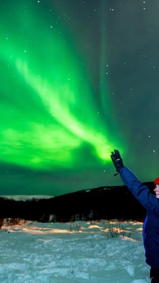 Norway Tromso bus northern lights tour with complimentary photography