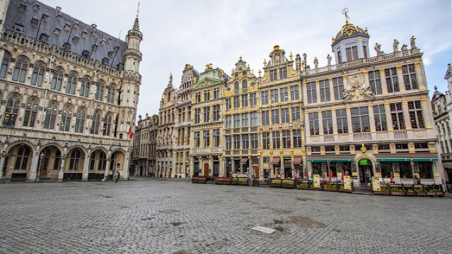 Private Exclusive History Walk through Brussels with a Local Expert
