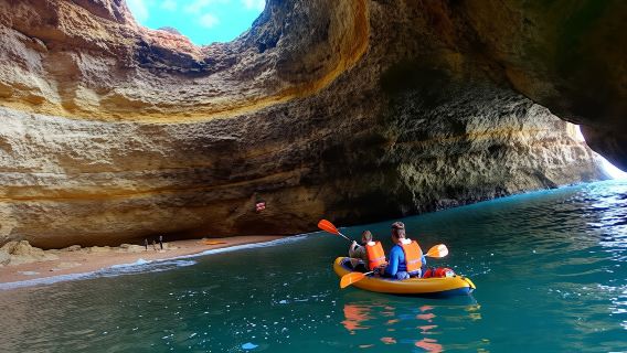 2-hour kayak guided tour of the Benagil Caves