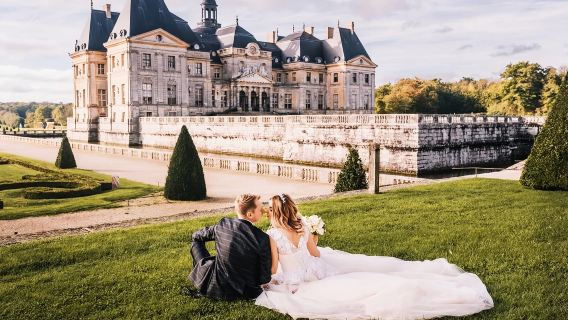 法國巴黎楓丹白露宮巴比松沃子爵堡一日遊【私人小團中文司機】