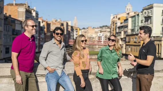 Salida desde Barcelona: Excursión de un día a Montserrat, Gerona y la Costa Brava