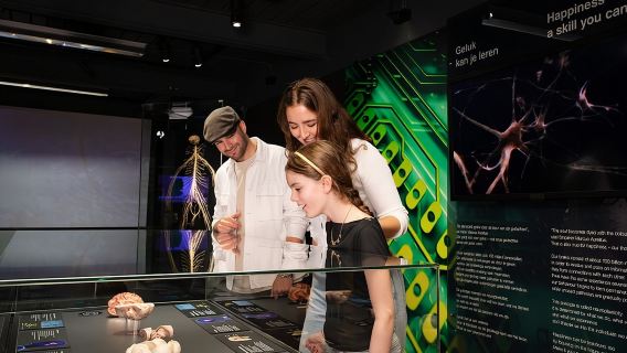 Body Worlds Amsterdam & 1-Hour Canal Cruise