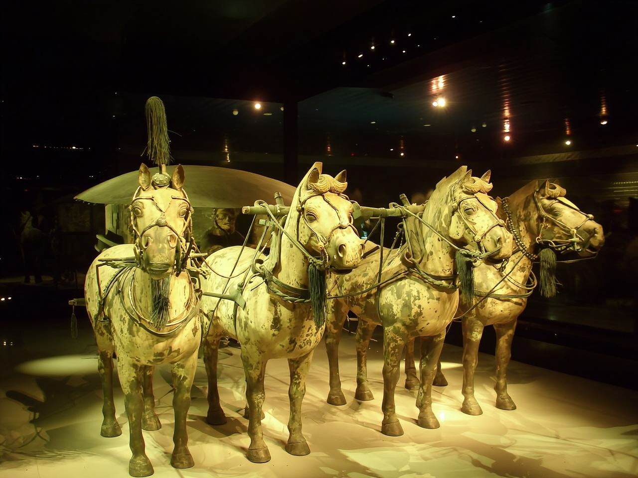 1-day tour to Emperor Qinshihuang's Mausoleum Site Museum (Terracotta Army) + Emperor Qinshihuang's Mausoleum Site Museum - Lishan Garden + private commentary + Chinese/English guide