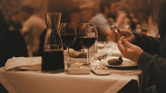 Lissabon: Fado-Nacht mit Abendessen in einem typischen Fado-Haus