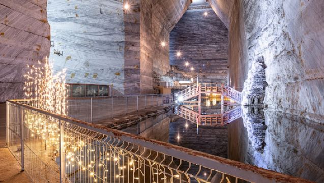 Minivan 8 : Bucharest Lombong Garam Slanic Prahova Perjalanan Sehari